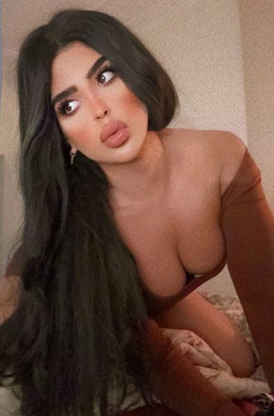 Hello hotties :)
حياكم 🥵طعمي غيير🔥 
I’m Amon an Arab trans, I’m Very hot and manly horny🔥 come and enjoy a delicious moment with me 😍I know how to satisfy you in bed and give you a lot of pleasure🍑🍆
 I’m fragrant , clean and polite , a height standard
  I accept all types of sex &all My pictures are same  real  😍 I do sex cam💴🔥🥵
*DONT TEXT ME IF YOU ARE if  NOT REAL SERIOUS ❌
  ❌ ما اخد مواعيد.   
*DONT TEXT ME IF YOU DONT KNOW WHAT YOU WANT OR INTENSION  OF WASTING MY TIME  ❌                                                                 الناس اللي برا الرياض لا تتواصل معي ❌
I do only Incall ✅ 
So welcôme to my horny world ❤️🔥❤️
  