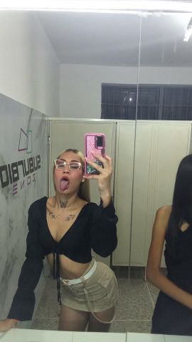 Alondra Comelles