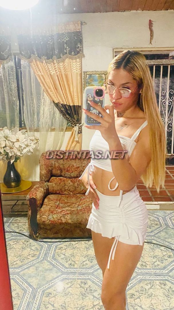 Alondra Comelles