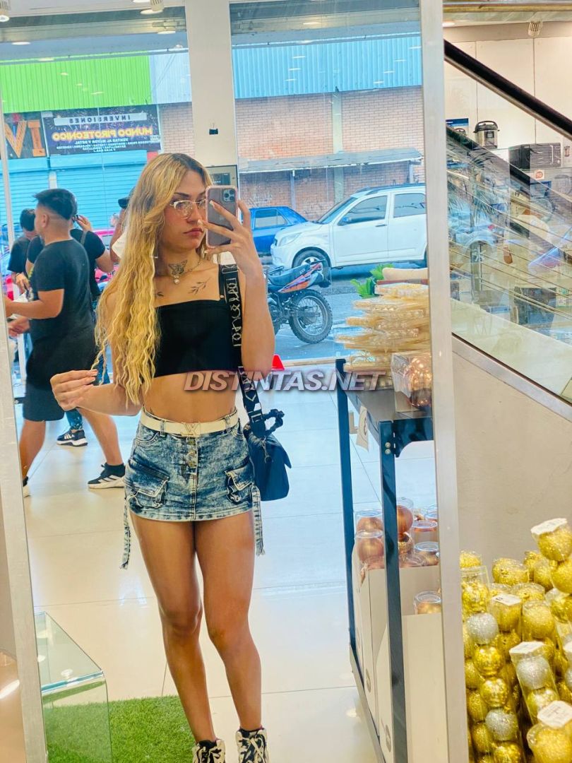 Alondra Comelles