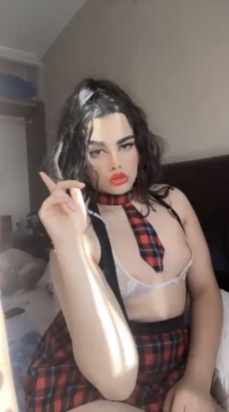 Hello
Que pour les gens VIP et l’élite de la société. 
👑Bonjour à tous c’est Anouar  , trans💅 de 19 ans sur Marrakech  🏠 précisément à abwab gueliz 📍
Mes photos sont déjà posté sur l’annonce donc pas la peine d’en demander ,sinon 🚫🚫je te bloque de suite.
📷Les collectionneurs de photos Oust oust . 
💸💸Pour mes tarifs ils sont bien claires et nettes : 
✳️🍑🍆Un plan normale de 1h avec une pass c’est 1500DH . Deux passes 2000DH
〽️Préliminaires .
〽️Fellation , 69 .
〽️Pénétration anal  dans les deux sens , à vous de choisir . 

✳️🐶 🦯🦶🏼⛓ Séance de domination soft c’est 1500DH   : 
🔱Domination cérébrale : Insulte, humiliation, frustration…
🔱Fessée, baffes, coup de cravache, crachat.
🔱Griffure légères sur le corps
Manipulation des tétons avec pince
Tenue en laisse, boire et manger dans la gamelle
🔱Féminisation, tenue de soubrette
🔱Face-sitting
🔱 uro.

✳️Séance de domination Sex c’est 2000DH :
⚜️Penetration anal 
⚜️Manipulation des testicules avec pinces
⚜️Bondage léger avec attouchement
⚜️Et bien sur toutes les pratiques SOFT énumérées plus haut sont possible dans cette formule !

✳️Séance fétichisme de 30 min 800 DH : 
🔅Léchage et reniflage bottes, 
talon,chaussettes ou pieds nus
🔅Piétinement avec bottes, basket, chaussettes ou pieds nus
🔅Footjob : masturbation avec talon ou pieds nus

🍌Toujours on se protégeant , préservatif obligatoire non négociable.

🚫🚫( Shab 300 et 500  hiya li andi) , bloque direct , je n’ai pass le temps pour vous .