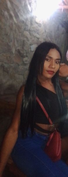 Holis por ah quii Oriana chica trans 🏳️‍🌈 de 25 años de edad muy cariñosa 🤗 me gusta complacer 🤗 para que me complascan gracias y bueno me gustaría ver qué tal me va pzz soy una chica muy caliente 🔥 eso sí solo hombres 🤑🤑🤑  personas seria ok 