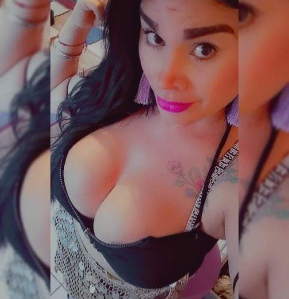 Hola soy aranza chica trans mexicana chichona alta blanca pelo negro y muy caliente espero tu mensaje 