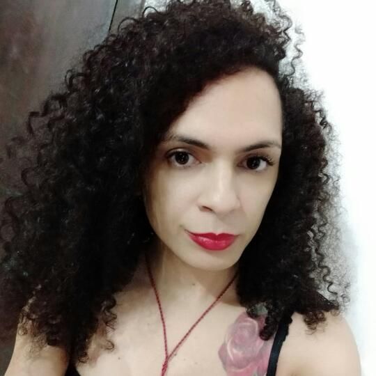 Olá amores , me chamo Valeska! Local discreto e sem porteiro. Sou bem safadinha e sei diversas formas de te levar ao prazer. Educada e simpática estou sempre pronta pra te atender. Adoro atender iniciantes e casais ❤ Pra quem curti uma massagem , amo fazer. Estou esperando sua visita ! Marque com no mínimo 30 min. Antes .. Insta : @valeskajvlle